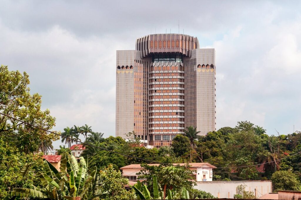 jad20240415-eco-conf-beac-restriction-budget