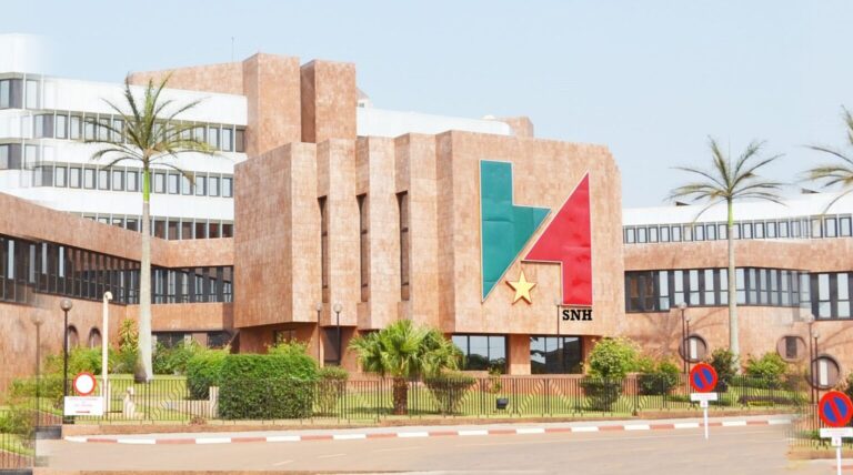 Immeuble_siege-2-1-1536x855