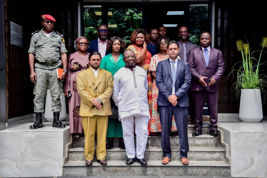 Acero-Metal-Sarl-groupe