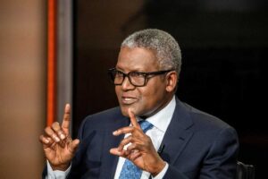 Aliko-Dangote-va-gagner-4-milliards-par-jour-grace-a