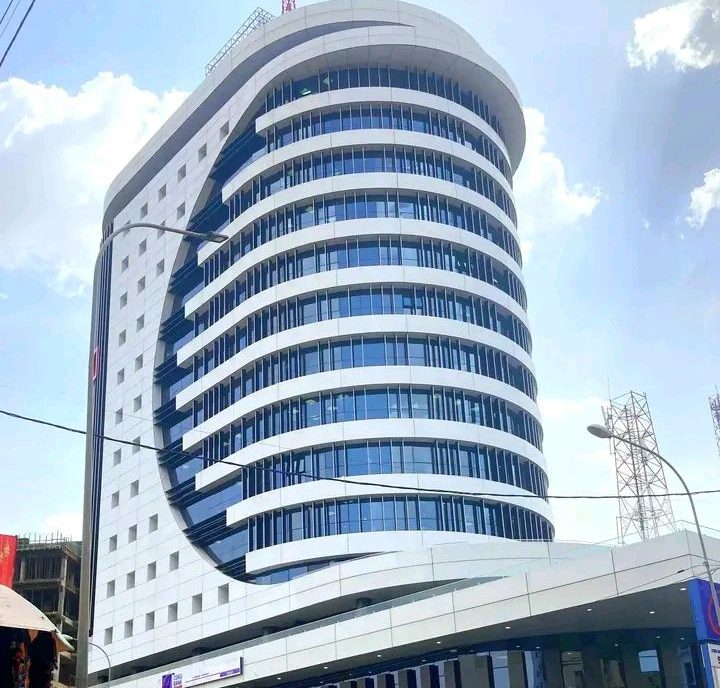 Coris-Bank-Siege-Burkina-e1745755862135(1)