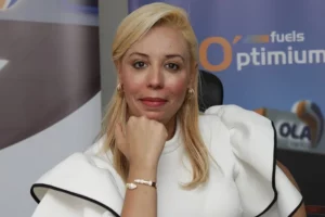 Cyrine-DRAIF-Administratrice-Ola-Energy-Cameroun