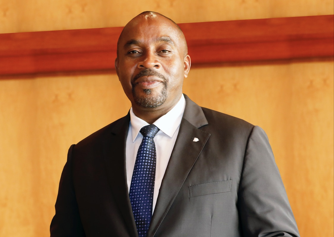 Directeur Général (DG) d'Afriland First Bank au Cameroun est Célestin GUÉLA SIMO