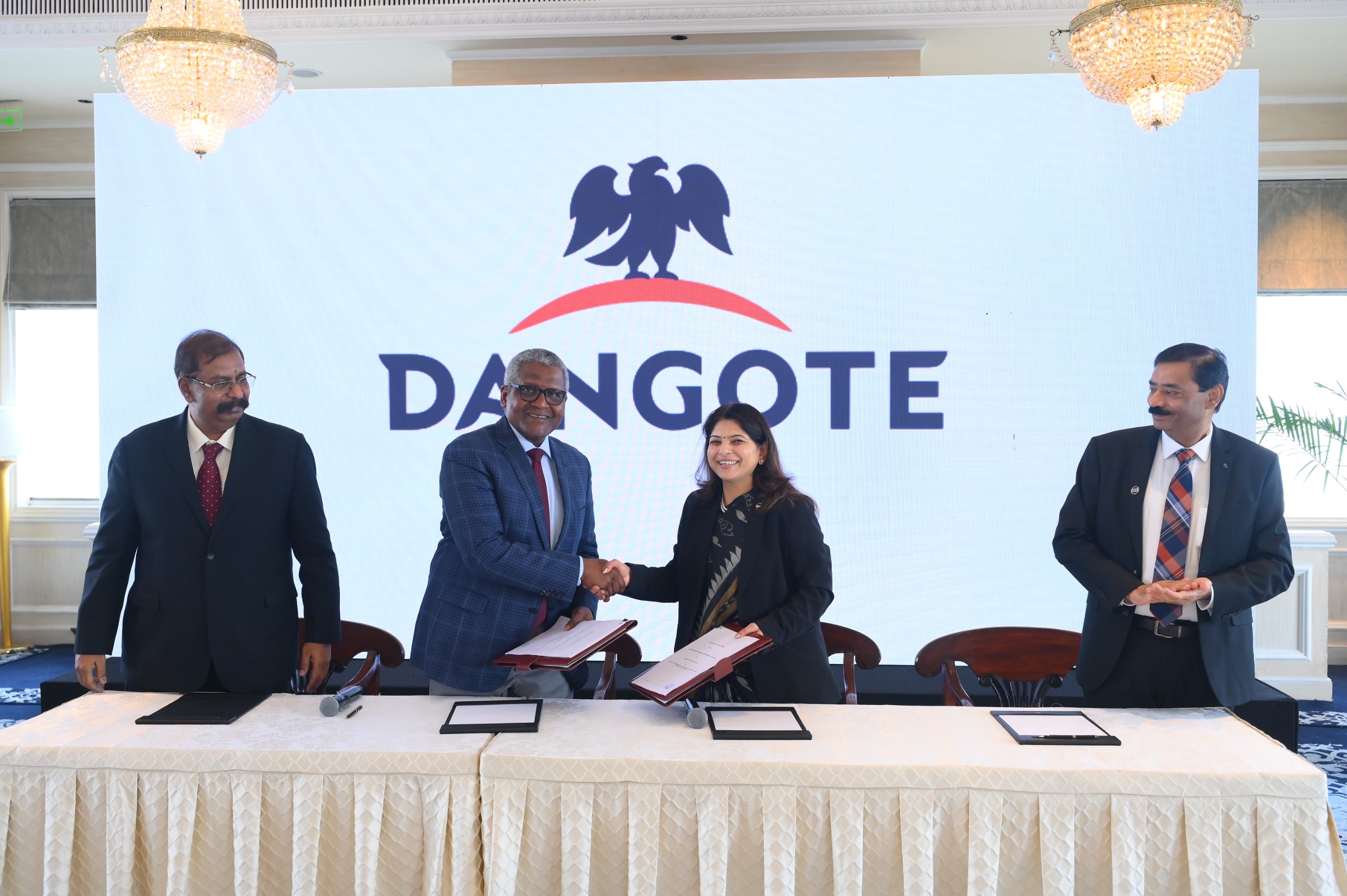 Dangote et Engineers India Ltd (EIL) b, LVDE