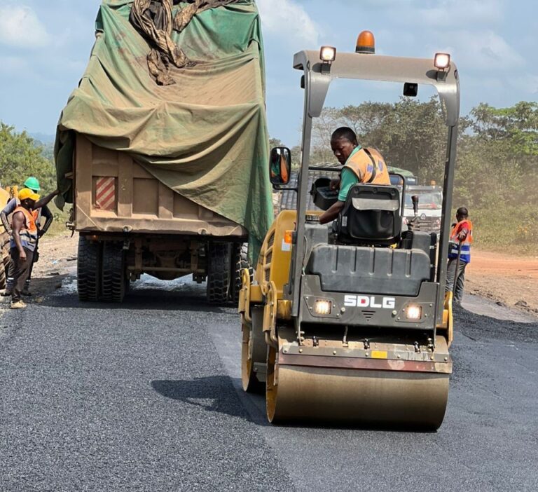 ROUTE DOUALA-BAFOUSSAM 1