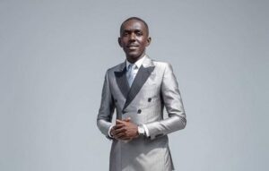 Yahaya Idrissou, journaliste et écrivain 1