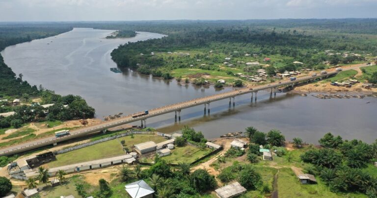 SECOND PONT SUR LA DIBAMBA