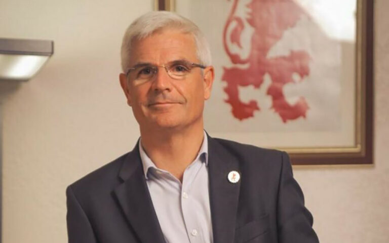 Stéphane Descazeaud, DG de la Societe Anonyme des Boissons du Cameroun SABC