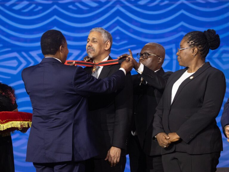 BAD, Sidi Ould Tah élevé au rang de Commandeur à Brazzaville