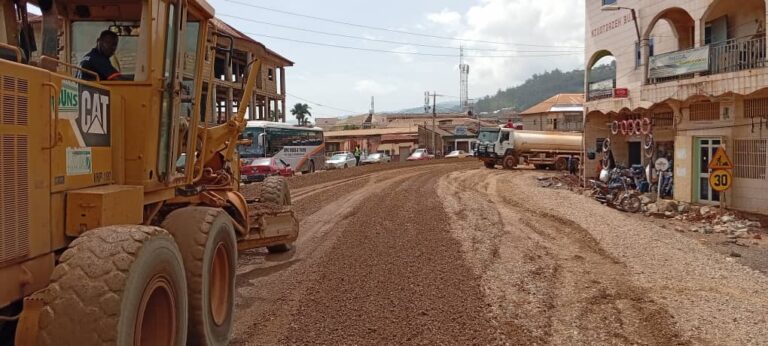 Traversee urbaine de Bamenda 2