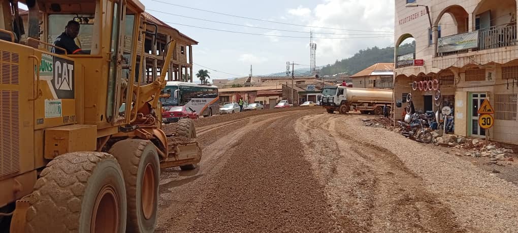 Traversee urbaine de Bamenda 2