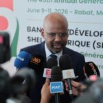 Thierno Habib Hann, PDG de ShafDB, s'adresse aux médias après avoir dévoilé la nouvelle identité visuelle de la banque