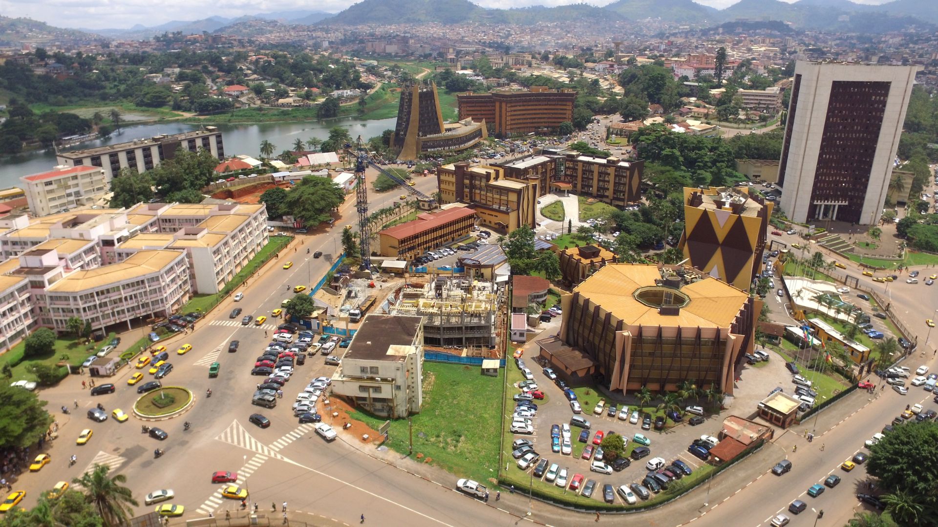 Vue aerienne de Yaounde
