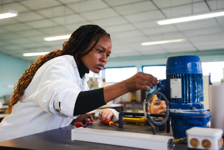 la Banque africaine de développement (BAD) finance à hauteur de 5 milliards de FCFA un centre de formation aux métiers de la mer.