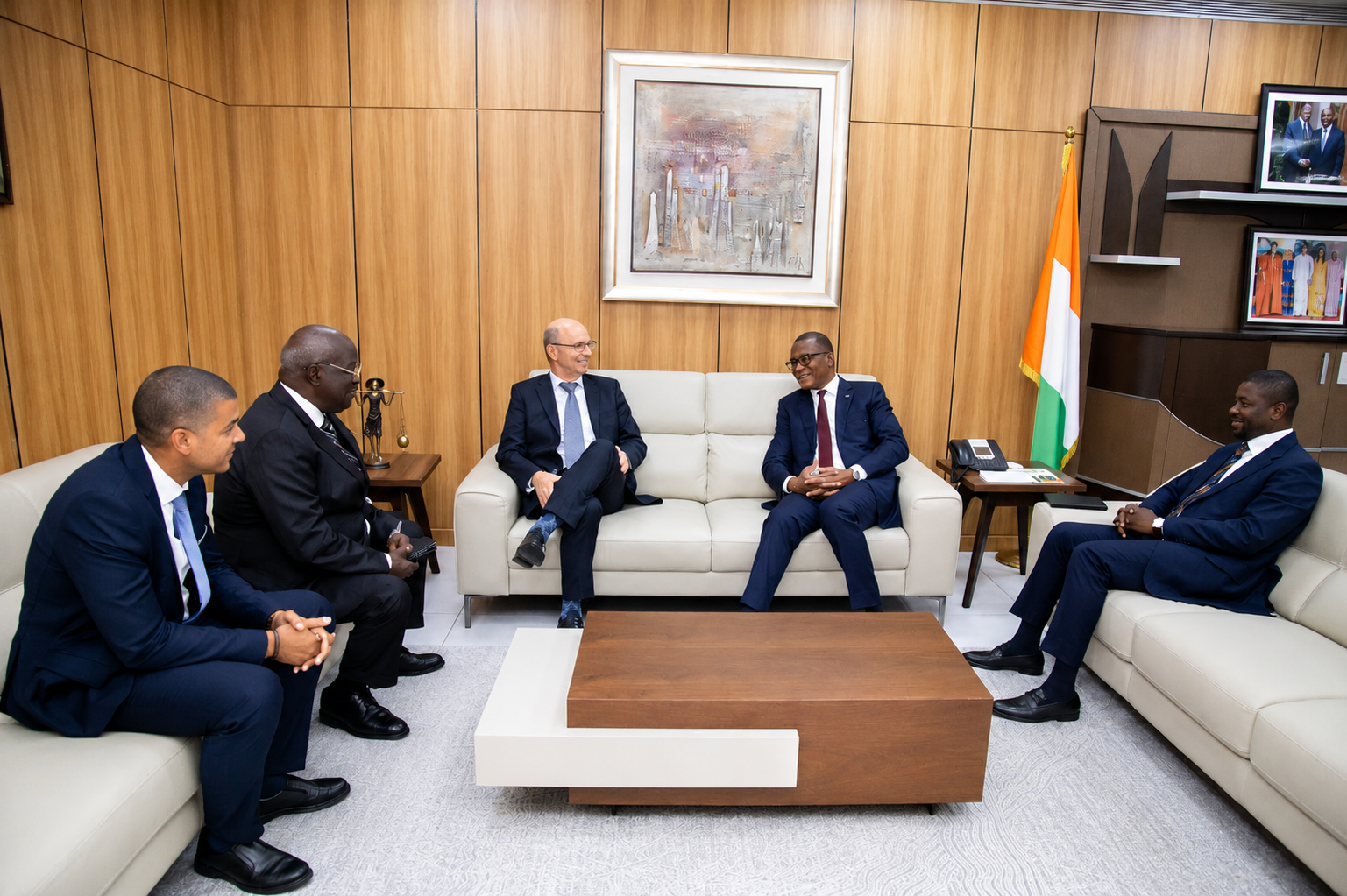 Dans le cadre d'un contrat-plan conclu avec l'État ivoirien, ce programme vise à renforcer le sucre, développer la filière maïs et accélérer la transformation agro-industrielle du pays.