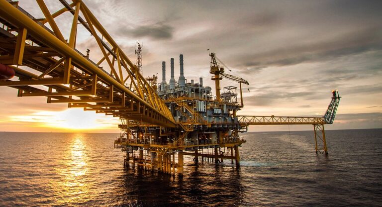 Murphy Oil devient partenaire de la SNH pour l’exploration de quatre blocs pétroliers du bassin de Douala-Kribi-Campo au Cameroun.