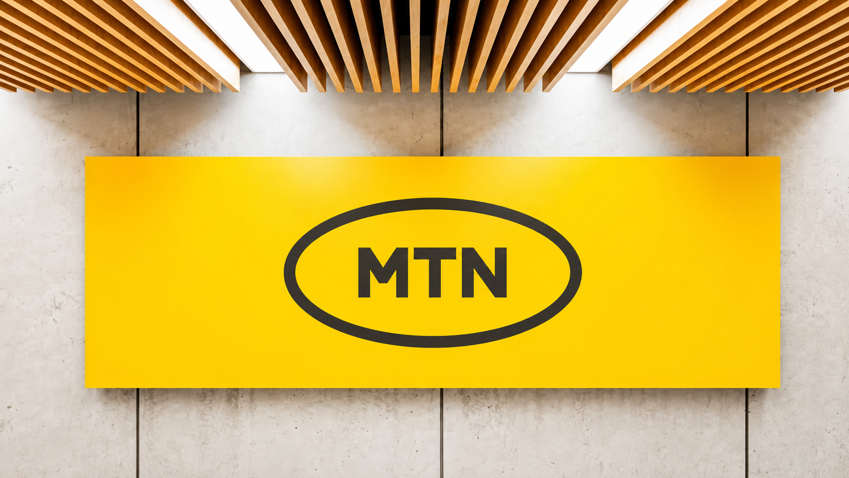 Un client utilise les services numériques de MTN Cameroon. Au premier semestre 2026, les revenus de la data ont dépassé 120 milliards de FCFA, devenant le principal moteur de croissance de l’opérateur.