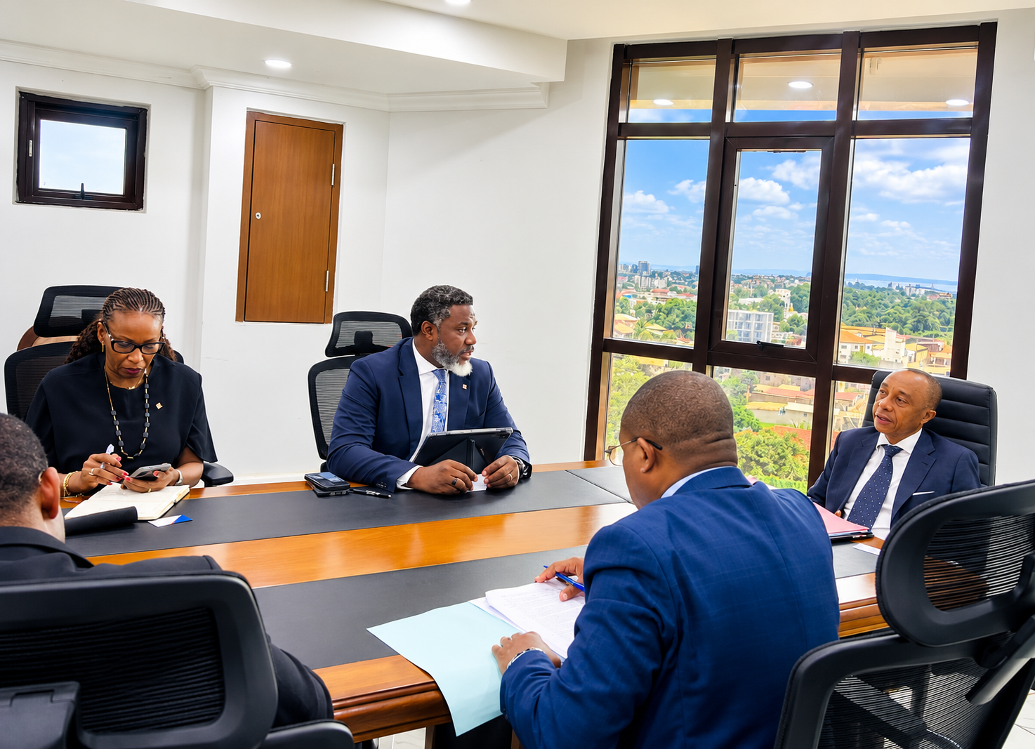 Access Bank Cameroun explore le financement des projets routiers au Cameroun