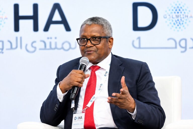 Introduction en Bourse de Dangote Petroleum Refinery au Nigeria, avec une offre de 4,1 milliards d’actions à 525 nairas.