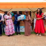 Remise par la Fondation Orange Cameroun d’équipements professionnels au MINPROFF pour soutenir l’autonomie économique des femmes formées dans les centres de promotion de la femme et de la famille.
