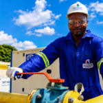 Installation de production de Gaz du Cameroun (GDC) sur le champ gazier de Logbaba, désormais contrôlé indirectement par Cameroon Holdings Limited (CHL) après la cession de Bramlin par Victoria Oil & Gas.