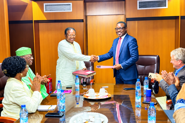ONCC et Cooko prolongent leur partenariat au Cameroun pour renforcer la traçabilité du cacao et la qualité des fèves.