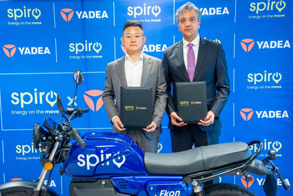 Yadea et Spiro signent un partenariat stratégique à Dubaï pour accélérer le déploiement des motos électriques et des stations d’échange de batteries en Afrique.