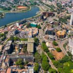 La nouvelle classification 2026 des entreprises et établissements publics du Cameroun fixe les catégories de rémunération des directeurs généraux, avec un salaire de base allant de 1 à 6 millions de FCFA selon la taille et les performances des entités.