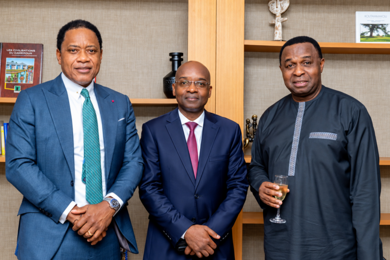 Cérémonie de présentation du Club Premium et du programme de fidélité Star Miles de Camair-Co, organisée le 30 septembre 2026 à Douala.