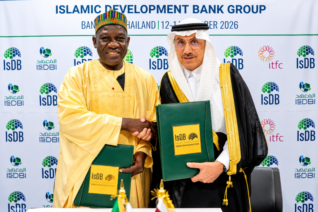 La BID accorde 139,2 milliards FCFA au Cameroun pour réhabiliter la route Douala-Bafoussam.