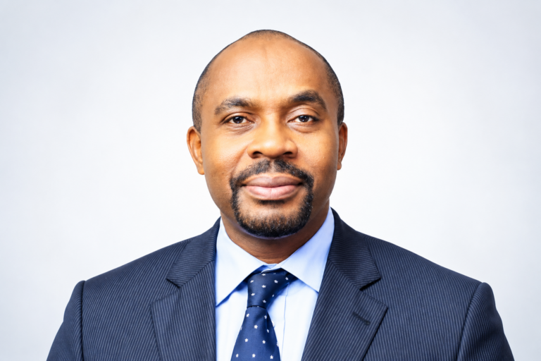Afriland First Bank Cameroun : répartition des actifs financiers avec 523 milliards FCFA de titres de placement et 833 milliards FCFA de crédits à la clientèle au 31 août 2026.
